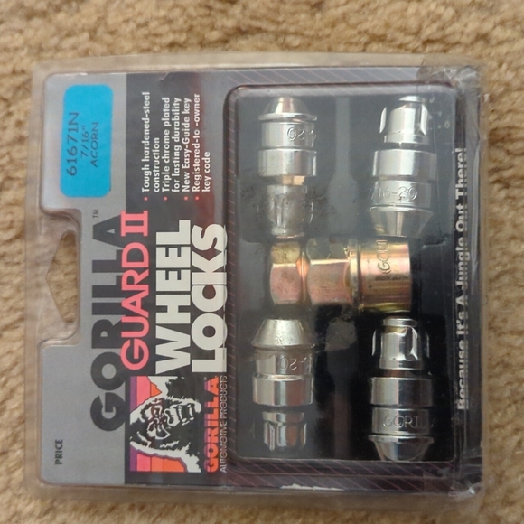 Gorilla guard wheel lock - Picture 1 of 2